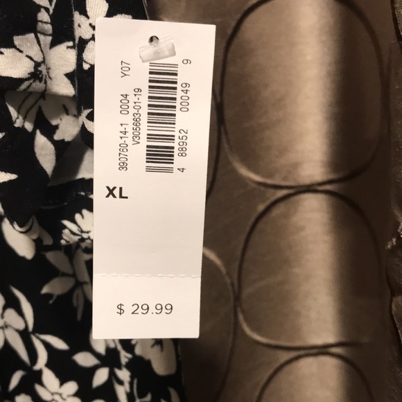 Old Navy Summer Dress Brand New with Tags - Picture 2 of 2